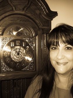 Bobbie Kogok with her Grandfathers Clock